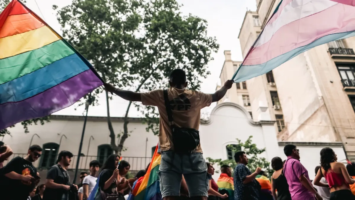 Autoridades investigan presunta agresión policial contra mujer trans dentro de un CAI en Bucaramanga