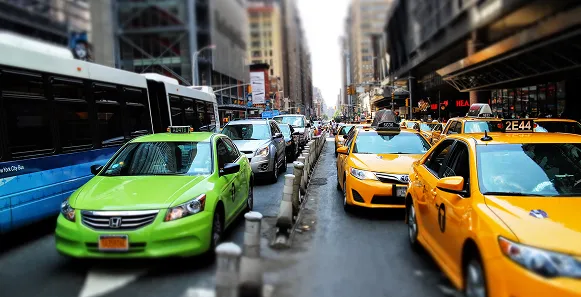 Taxi amarillo en Medellín