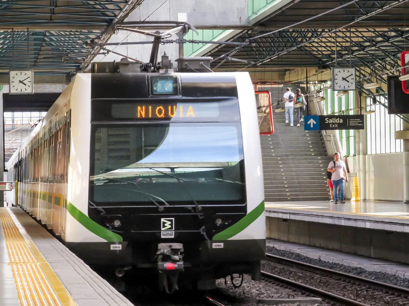 Cómo moverse en Medellín en 2026: metro, metrocable, tranvía y taxi